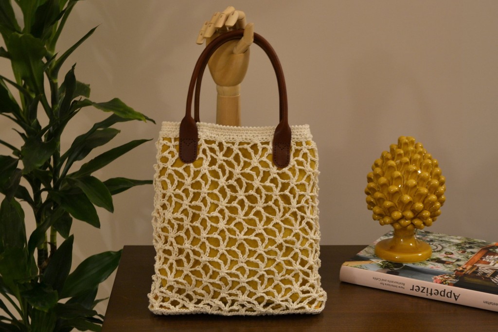 White Nina Crochet Bag