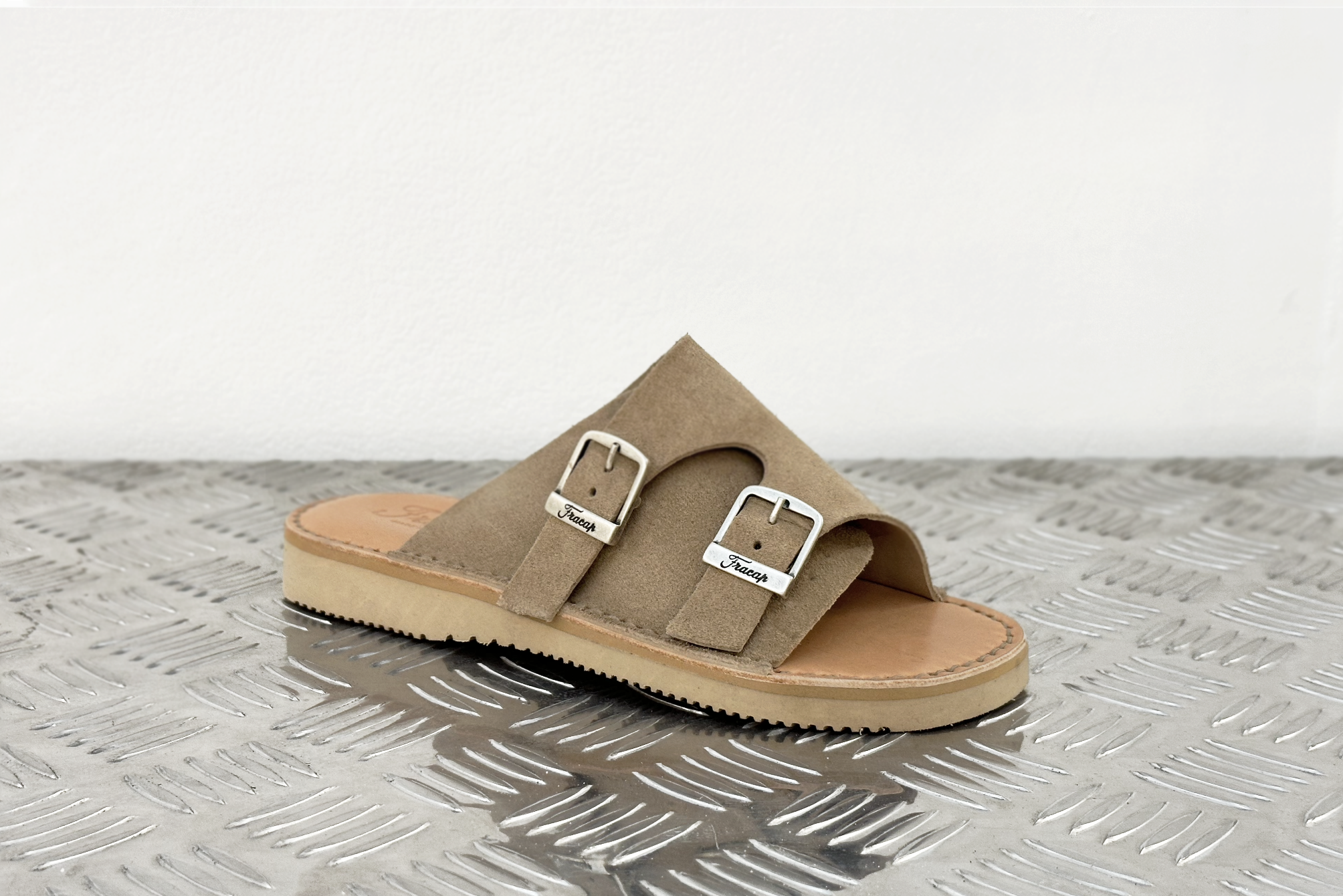 D110 sand sandals