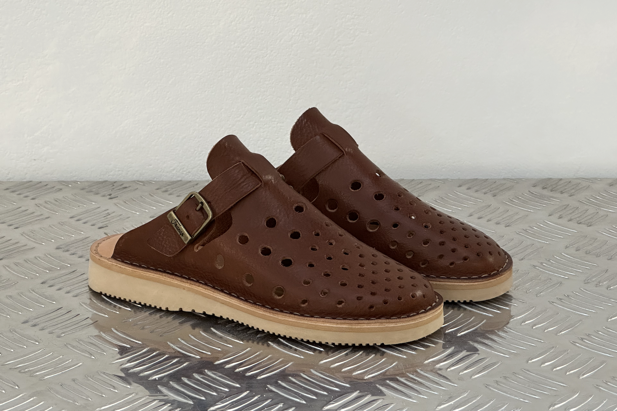 S100 Holes mules