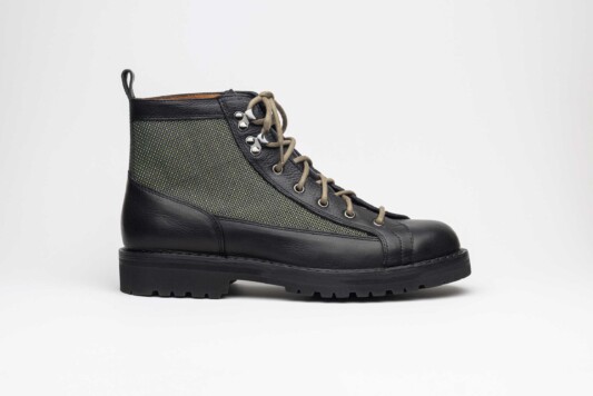 Monkey R651 Black Black Calf Leather Upper Green Canvas Details Calf leather Lining Natural Calf Cuoio Innersole Black Midsole Black Commando Vibram Outsole Gunmetal Eyelets Olive Round Laces