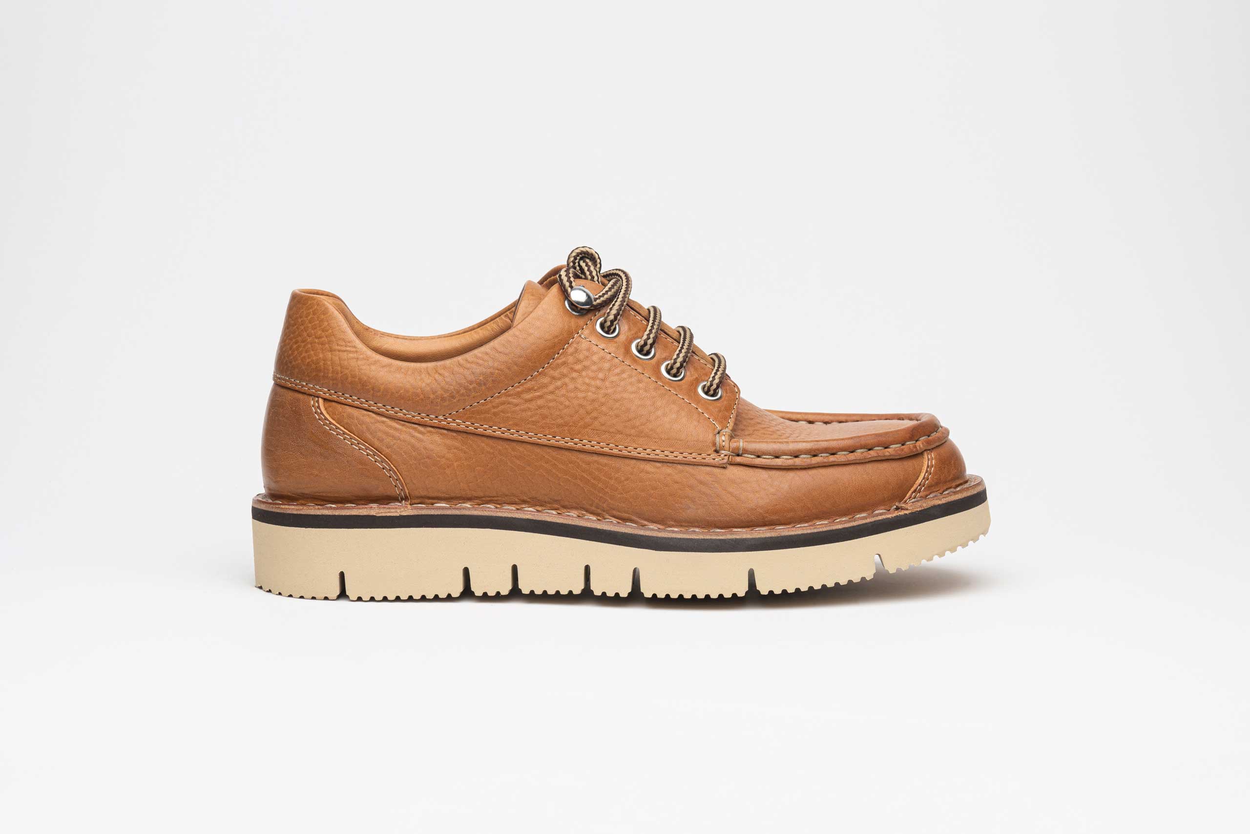 W188 Tan Shoes 900 Tan Calf Leather Upper Fully Natural Calf Leather Lining Natural Calf Cuoio Innersole Brown Midsole Beige Cut Vibram Outsole Silver Eyelets Beige/Brown Round Laces